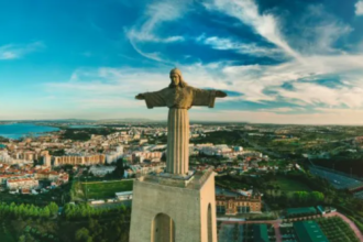 porshe-advertising-christ-statue