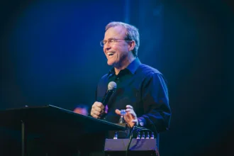 mike-bickle-speaking