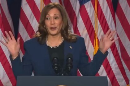 kamala-harris-mocking-christians