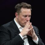 elon-musk-salute