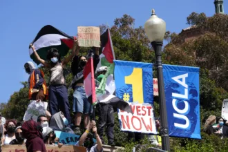 woke-mob-protests-college-campus