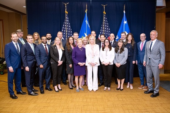 Attorney General Pamela Bondi hosts the first meeting of the Task Force to Eradicate Anti-Christian Bias, established by President Trump to protect religious freedoms. Learn about the witnesses, agency allegations, and the mission to end discrimination against Christians in the federal government.