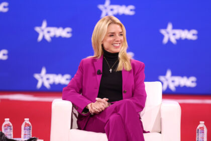 pam-bondi-justice-dept