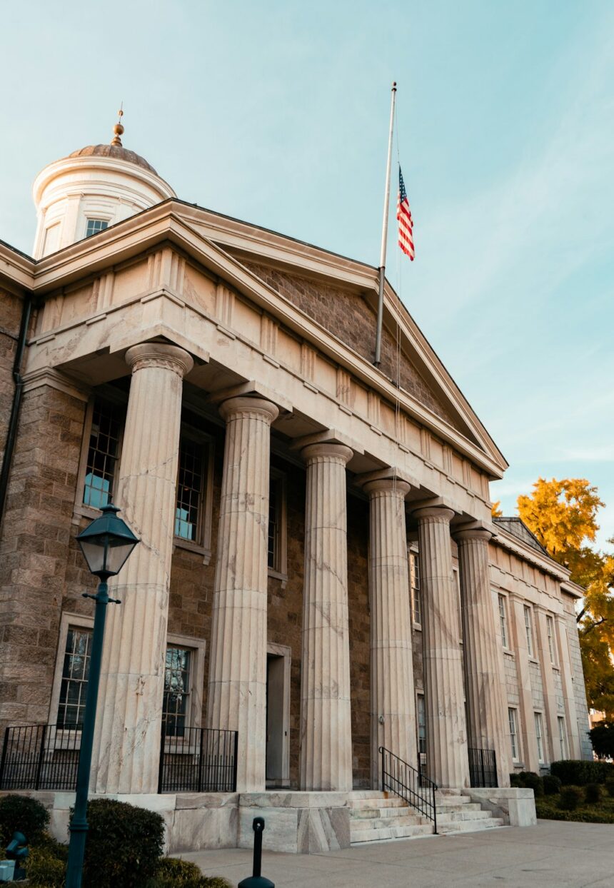 Courthouse building representing the Johnson Amendment court fight