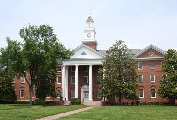 Virginia Hall on the Virginia State University campus